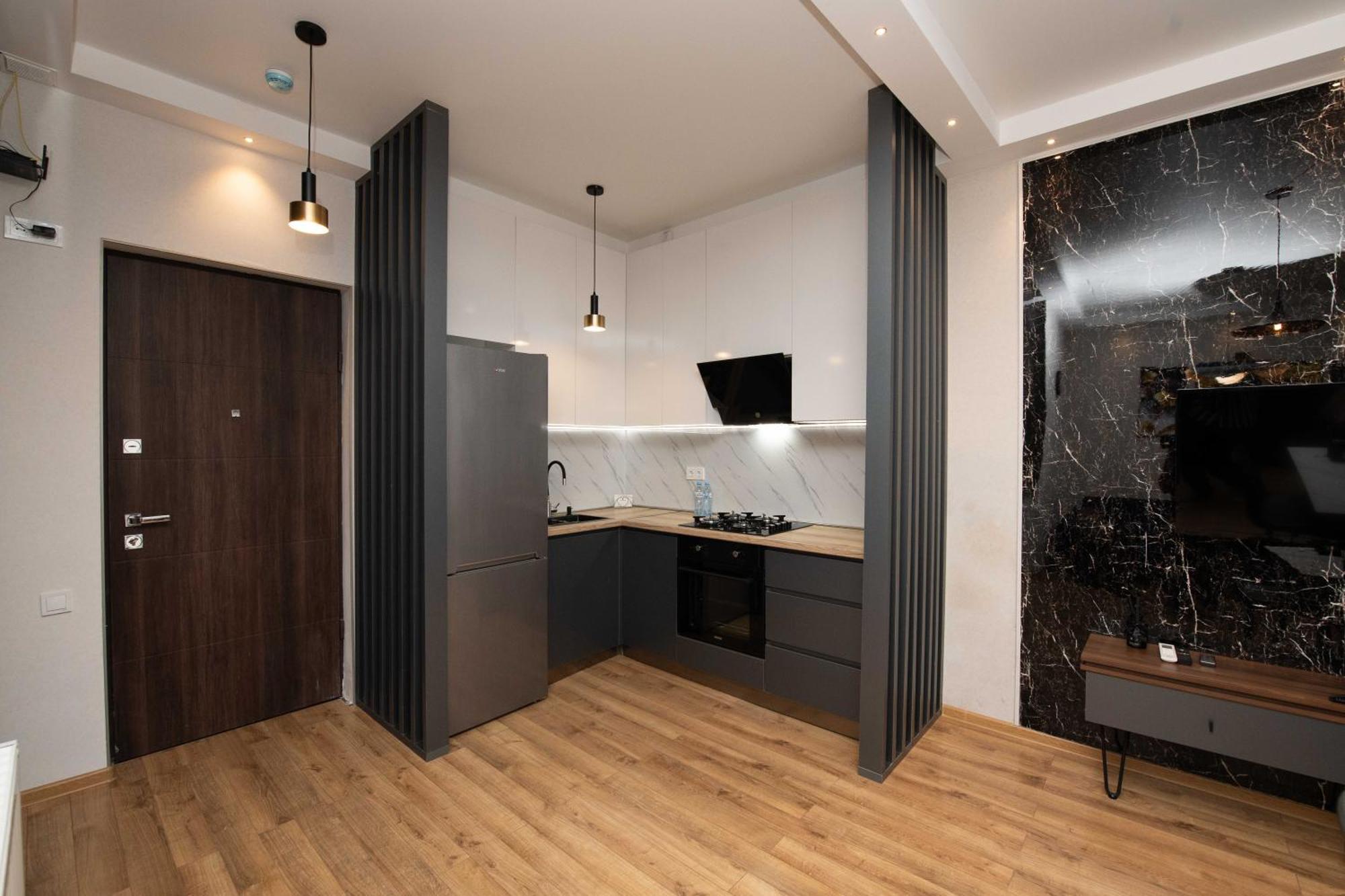 Palace Apartment *